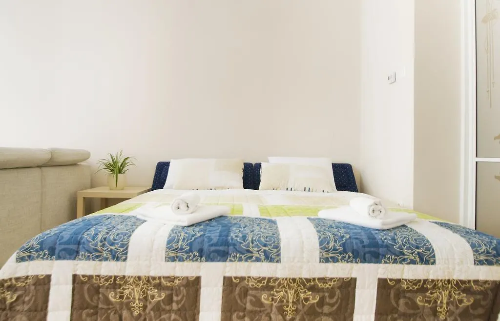 A.C. Holiday Apartments Budapest 0*,